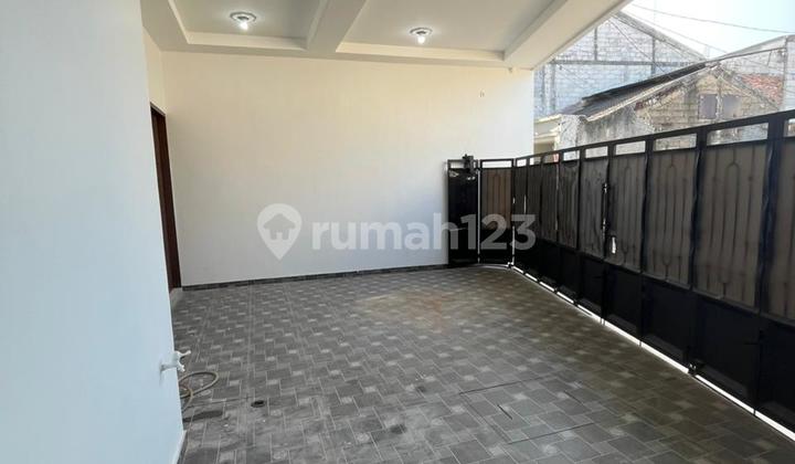 Dijual rumah bagus di pondok timur non cluster bebas banjir