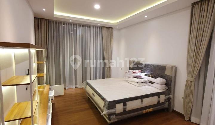 For Sale Nice House in Serpong Lagoon Cisauk Modern Building Ready to Occupy 2