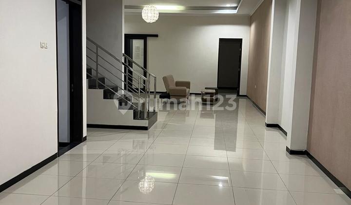 Di Sewakan Rumah Ternyaman Besar Mekarwangi 2