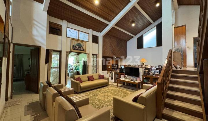 Di Jual Villa Dago Ternyaman 