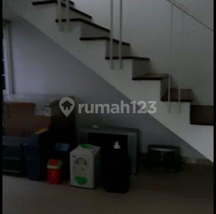 For Sale Rumah Hoek Siap Huni di Taman Kopo Indah 1 2