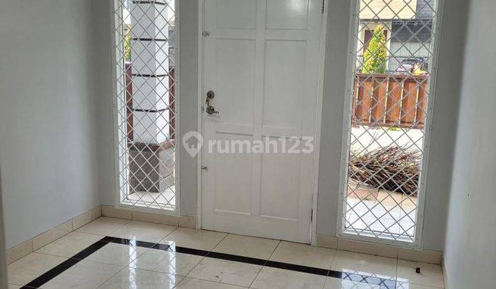 For Sale Rumah Cantik di Singgasana Mekar Wangi 1