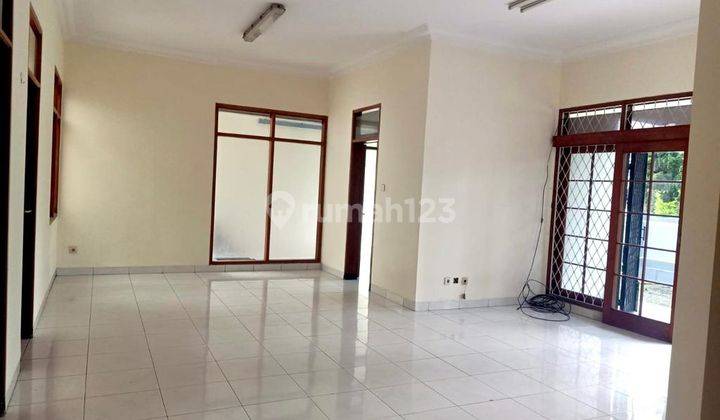 For Rent Rumah Cantik Modern di Singgasana 1