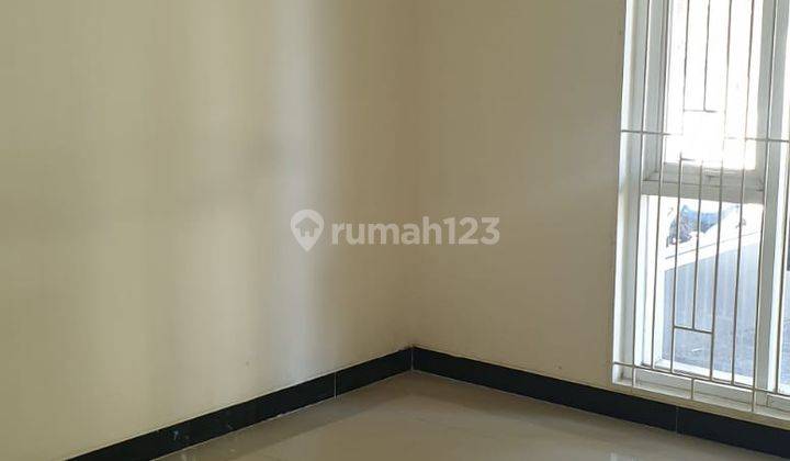 For Rent Rumah Minimalis di Taman Kopo Indah V 2