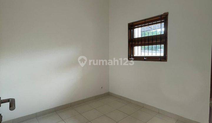 Di Jual Rumah Di Taman Kopo Indah Baru Renov  2