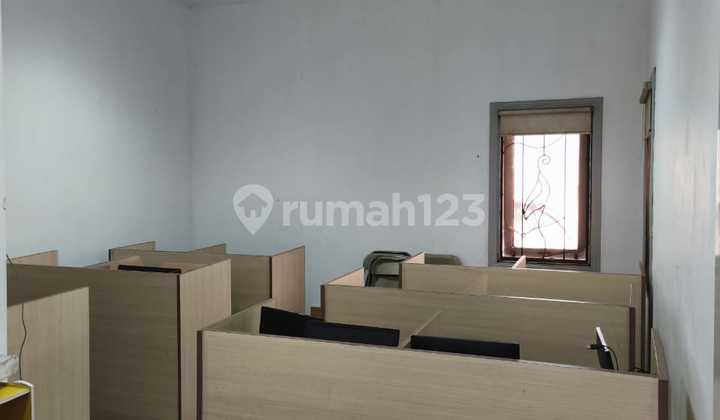 Di Jual Rumah untuk Kantor Sumbersari 2