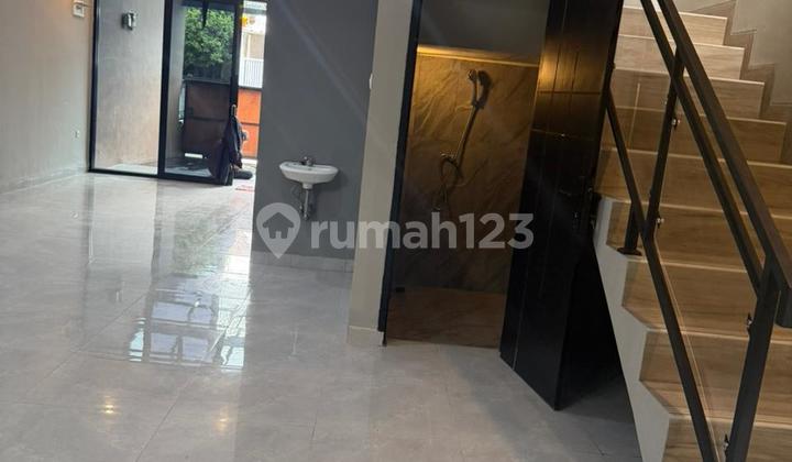 Di Jual Rumah Baru No28 Bawa Hoki Taman Kopo Indah 2 Patung Kuda