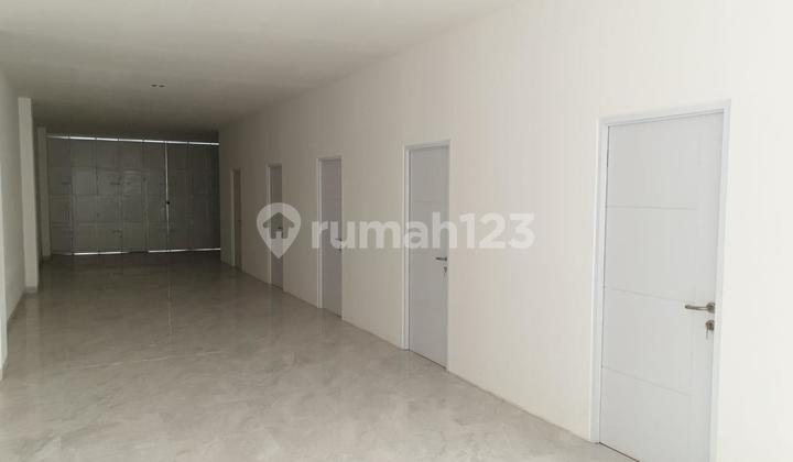 Di Sewakan Ruko Baru Di Jl Riau