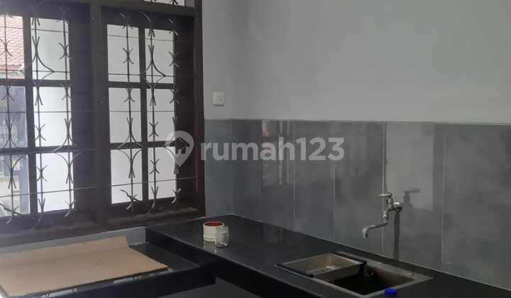 Di Jual Rumah Full Renov Taman Kopo Indah 1 2