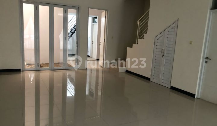 Di Jual Rumah Cantik Di Taman Kopo Indah 5  2