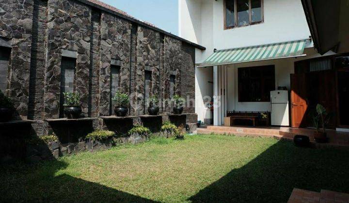 Di Jual Rumah Besar Di Mainroad Dago  2