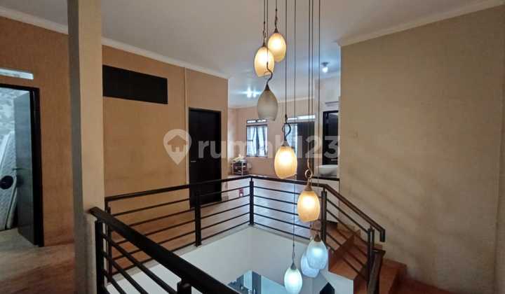 Di Jual Rumah Di Sayap Batununggal