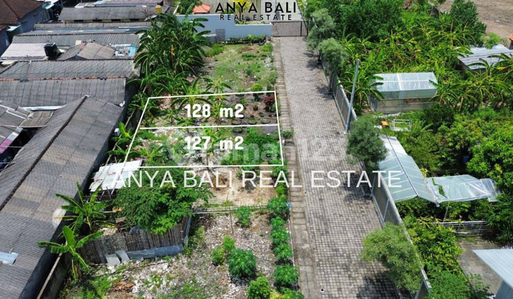 For Sale 2 plots of land totaling 1 Are in a strategic location in West Denpasar.