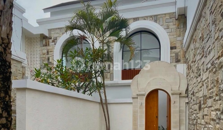 Brand New Modern Villa In Cluster One Gate System Munggu Bali. 2