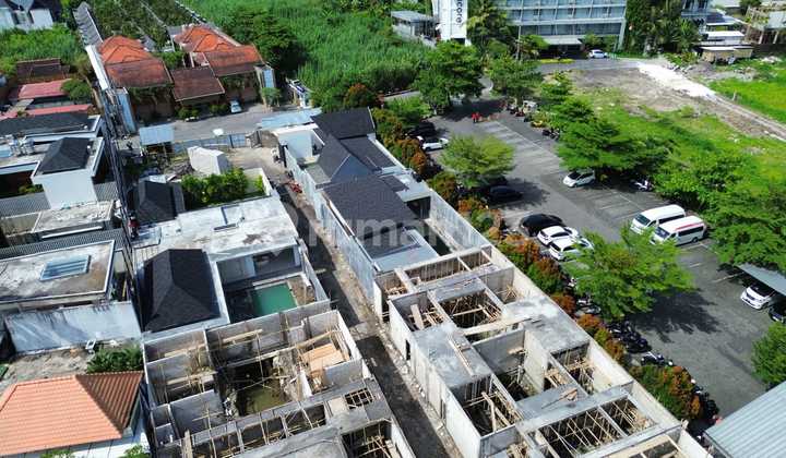 Brand New Villa Modern In Cluster One Gate System Seminyak Bali.