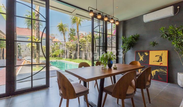 Brand New Villa Modern Contemporary Ungasan Bali. 2