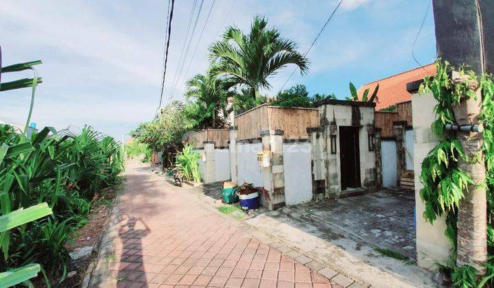 Yearly Rent 2 Bedrooms Villa Enclosed Living Fully Furnished In Pererenan 5