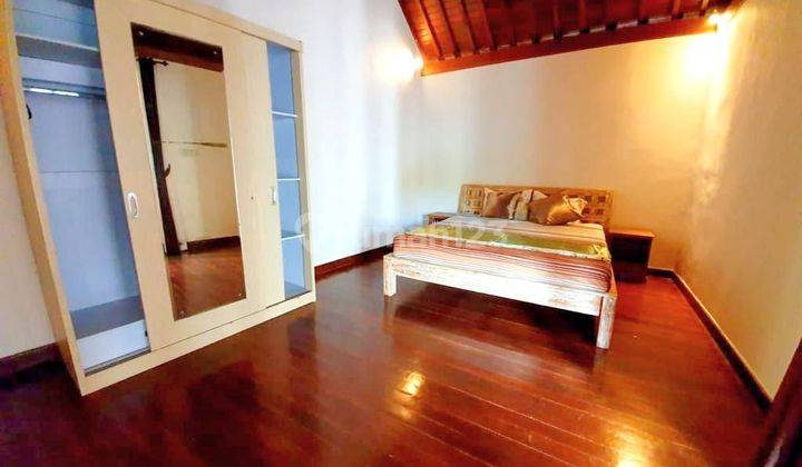 Yearly Rent 2 Bedrooms Villa Enclosed Living Fully Furnished In Pererenan 11