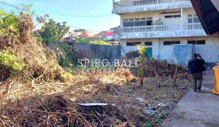 Disewakan Gudang + Ruko 3 Lantai Seluas 12 Are di Cokroaminoto Ubung 14