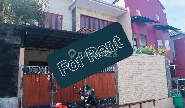 Yearly Rent Villa 3 Bedrooms Fully Furnished In Kerobokan. 1