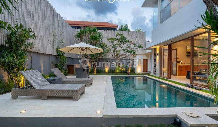 Leasehold 16 Years , 2 Buildings Villa With 6 Bedrooms In Seminyak Bali 2