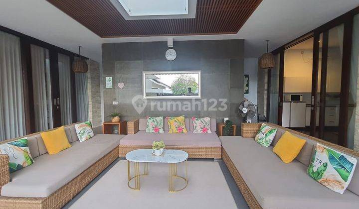 Rumah 2 Lantai Bagus Furnished SHM di Siligita Nusa Dua, Badung 2