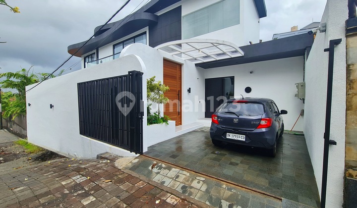 Villa Baru 3 Kamar Tidur Modern Furnish Desain oleh Arkana Architect di Tumbak Bayuh Pererenan Bali