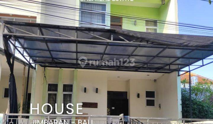 Dijual Rumah Semi Furnished 4 Bedrooms dikawasan perumahan Jimbaran Bali 1