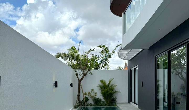 Brand New 3 Bedrooms Modern Villa Furnished Design By Arkana Architect In Tumbak Bayuh Pererenan Bali 2