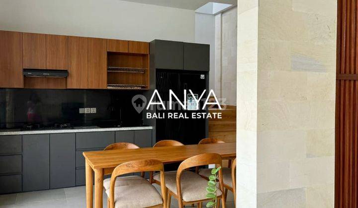 Freehold 2 Bedrooms Villa Modern Tropical design Furnished in Munggu Bali 2