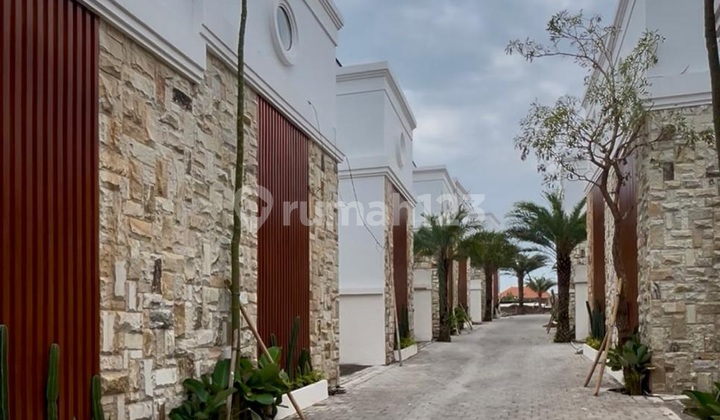 Brand New Luxury Modern 3 Bedrooms Villa In Cluster One Gate System Munggu Bali.