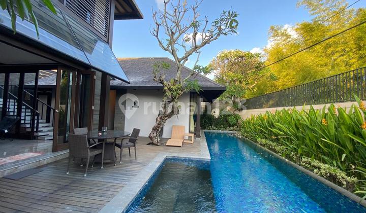 SHM Furnished 2 Floor House in Drupadi Seminyak, Badung 2