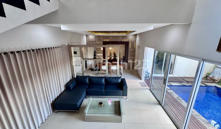 Yearly Rental 3 Bedrooms Villa Furnished In Complexs Villa One Gate System In Jimbaran Bali 1