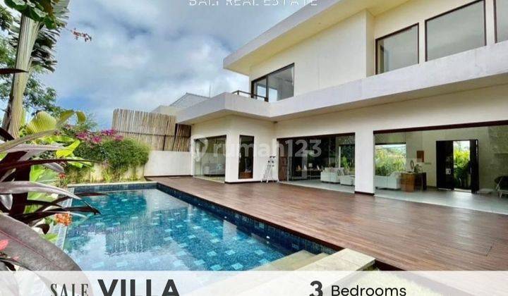 Dijual Villa 3 Bedrooms Furnished Dengan View Laut di Ungasan Bali. 1