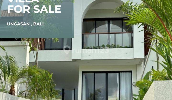 For sale Brand New 3 Bedrooms Villa Minimalis modern di Ungasan Bali. 1