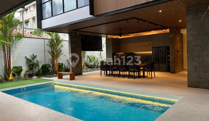 Brand New 3 Bedroom Villa Modern Tropical Furnished In Berawa Canggu Bali