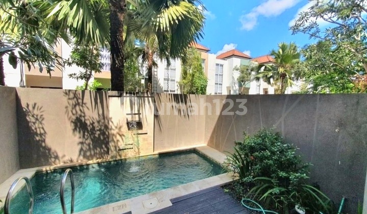 Tahunan Sewa Villa Fully Furnished 2 Kamar Tidur Di Kompleks Villa Kerobokan Bali