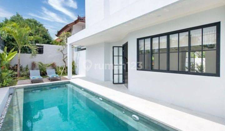 Freehold 3 Bedrooms Villa Contemporary Modern White Fully Furnished In Seminyak Bali 2