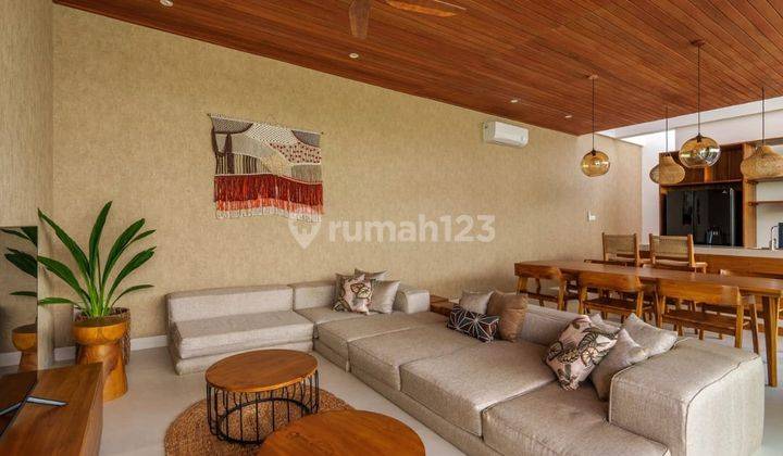 Freehold Brand New Villa 3 Bedrooms Furnished In Canggu Bali 2