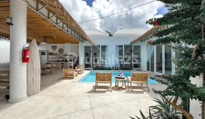 4 Bedrooms Villa Furnished Santorini Style In Ungasan Bali. 1