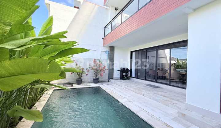 Leasehold Brand New Villa Premium Location In Berawa Canggu