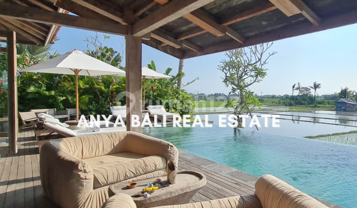 Luxury Joglo Style Villa with Rice Field View in Nyanyi, Tabanan Bali