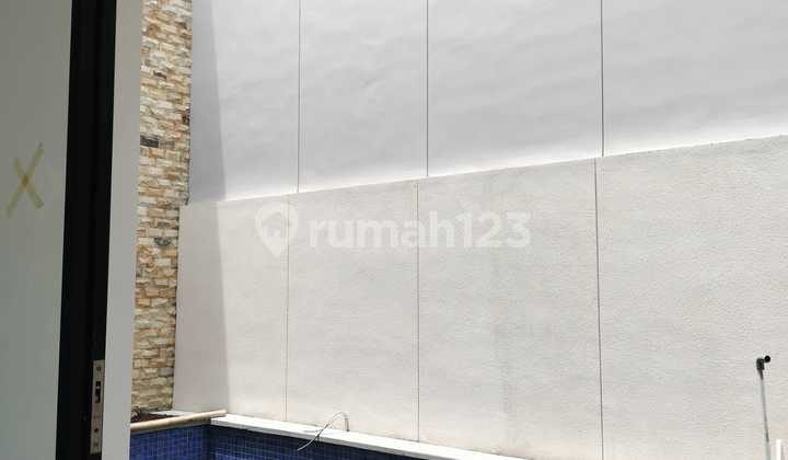 Dijual Rumah bangunan baru 2 lantai dengan 3 kamar tidur Unfurnished di Kota Denpasar 2