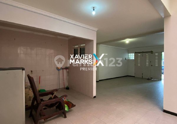 Rumah Classic Kondisi Terawat di Jalan Candi-Candi Lowokwaru Malang 2