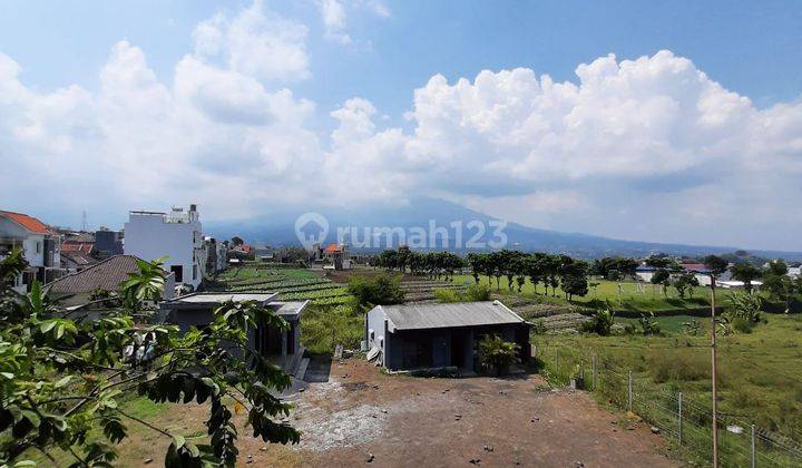 Ruang Usaha Disewakan di Batu Strategis Cocok Usaha Parkir Luas 11