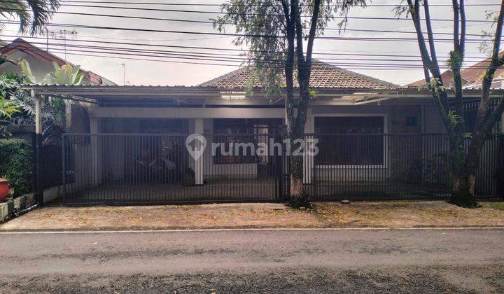 Tempat Tinggal Tengah Kota Daerah Gunung Banyak Kamar 1