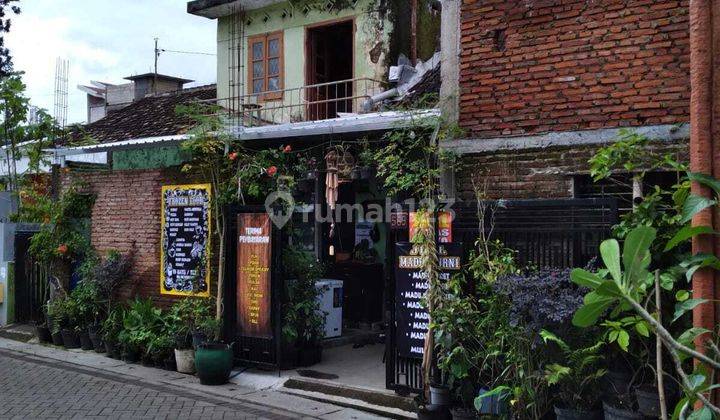 Rumah Kampung Bareng Raya Dekat Jalan Ijen Klojen Malang 1