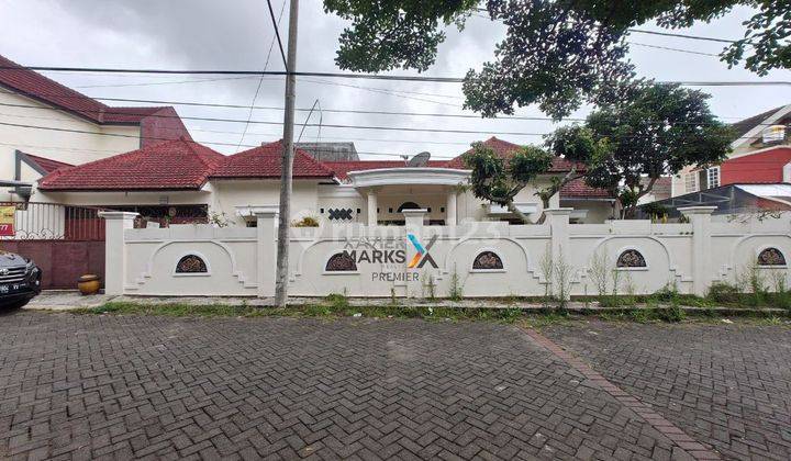 Rumah Mewah Klasik Harga Diskon di Jalan Kembar Tidar Malang 1