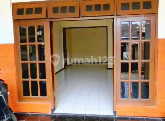 Spacious Hook House Ready to Occupancy at Lake Maninjau, Sawojajar Malang 2