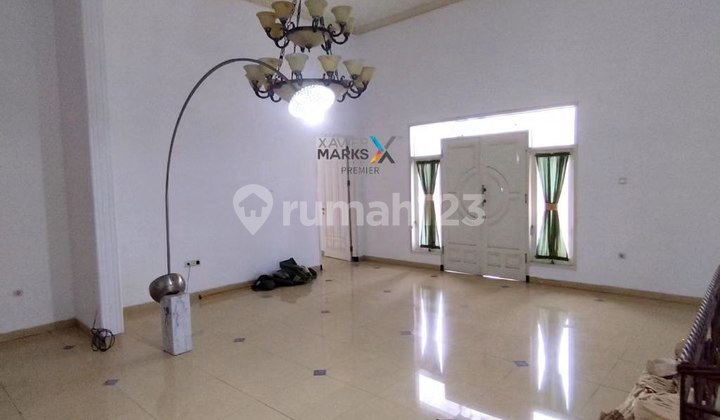 Luxury House at Raya Boulevard Riverside Blimbing Malang 2